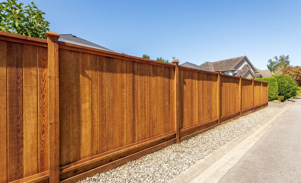 Custom wood fence installation in Washington, UT